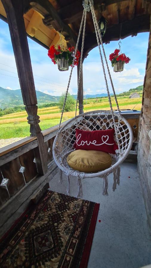 Casa Bunicilor Din Oncesti Villa Exterior foto
